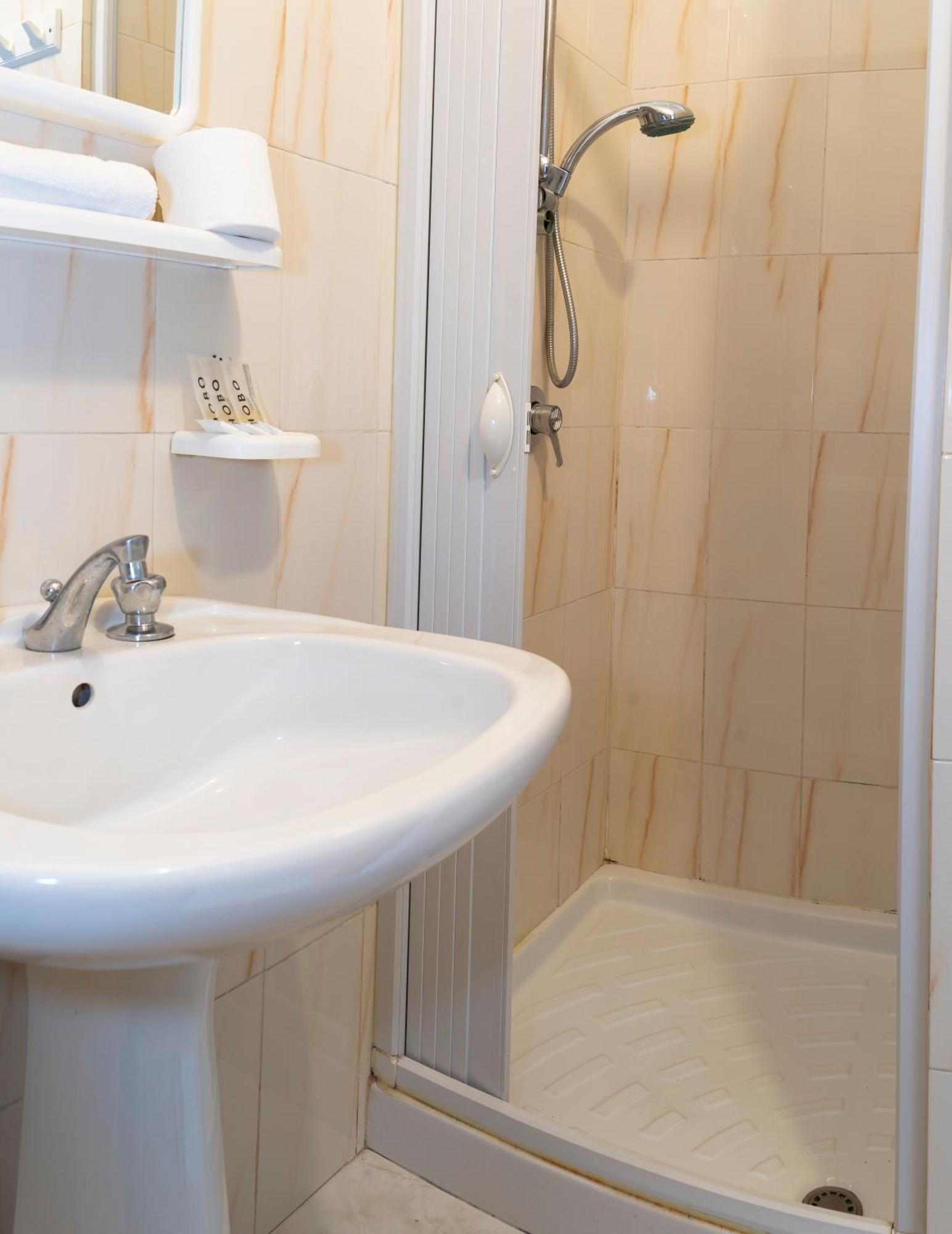 مارينا دي كاميروتا Jolly Residence المظهر الخارجي الصورة